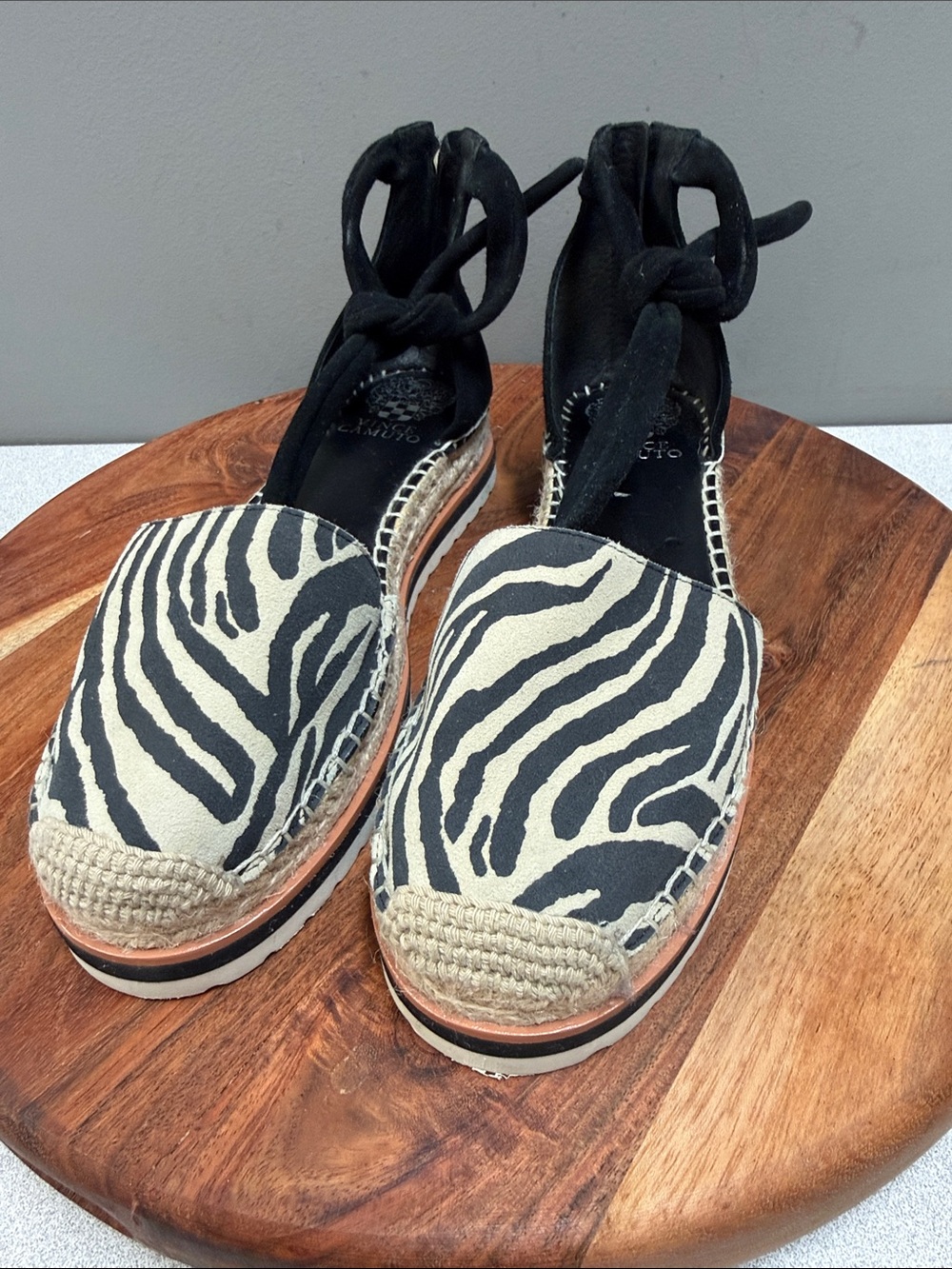 Vince‎ Camuto Binadee Ankle Tie Platform Espadrille Zebra 8.5